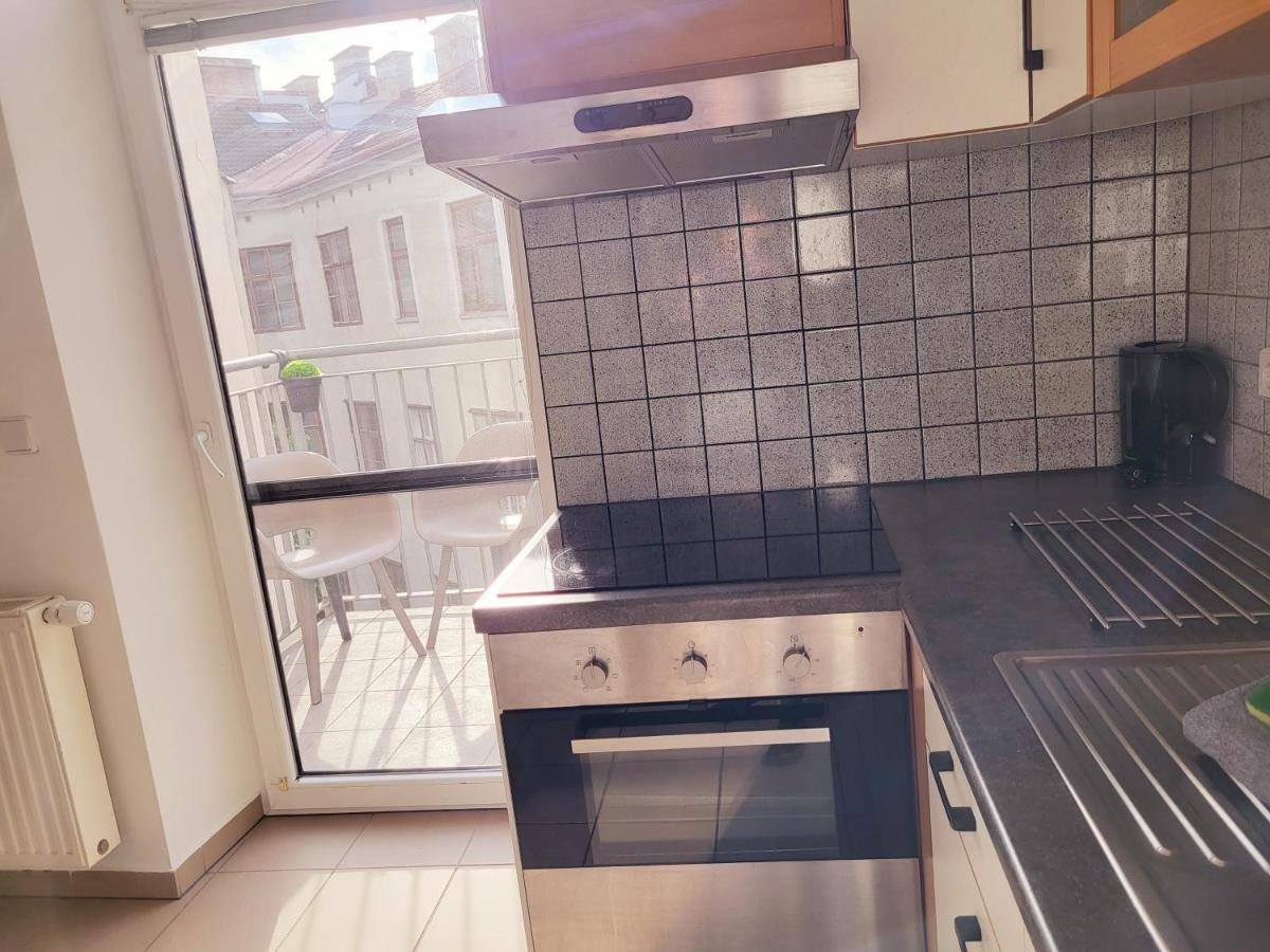 Oswald Apartment